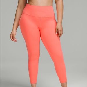 Flash sale 🍋 Raspberry crème Lululemon aligns 🍋